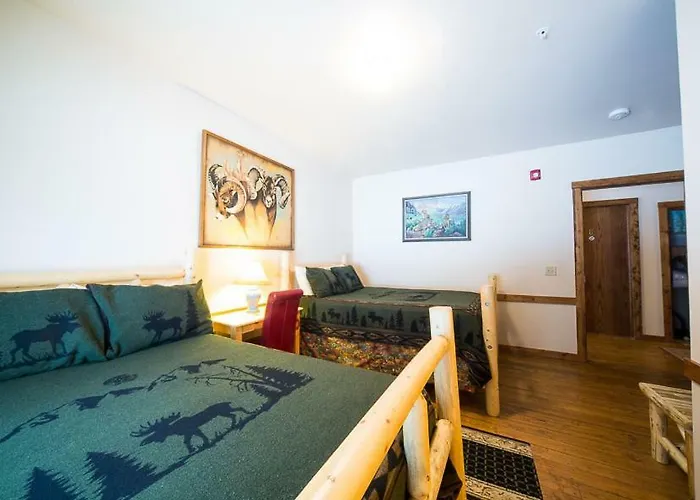 Lodge Wyoming High Country Lovell
